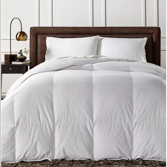 CHARTER CLUB White Down Heavyweight
Comforter - Picture 1 of 10